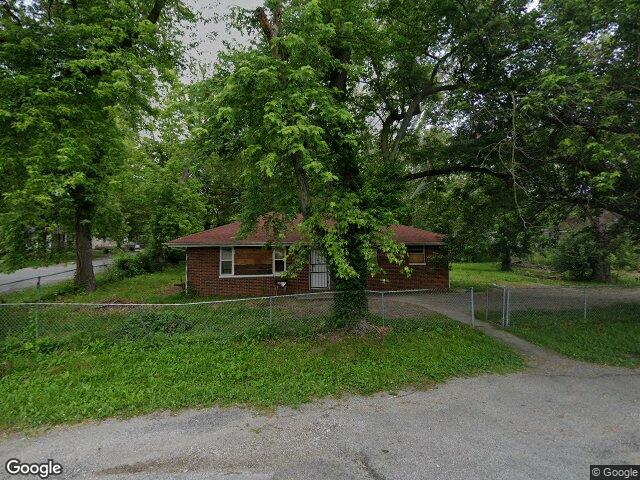 5050 hallows ave, east saint louis,  IL 62203