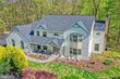 4 hidden pond dr, reading,  PA 19607