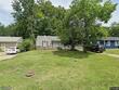 5908 e 101st st, kansas city,  MO 64134