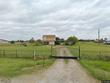 253 shamrock dr, floresville,  TX 78114