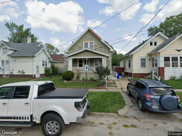 708 16th st se, cedar rapids,  IA 52403