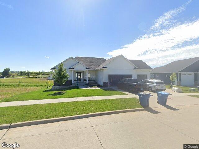 955 16th ave sw, mount vernon,  IA 52314