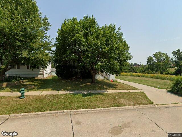 193 lynda dr nw, cedar rapids,  IA 52405