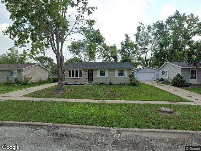 2931 1st st, marion,  IA 52302