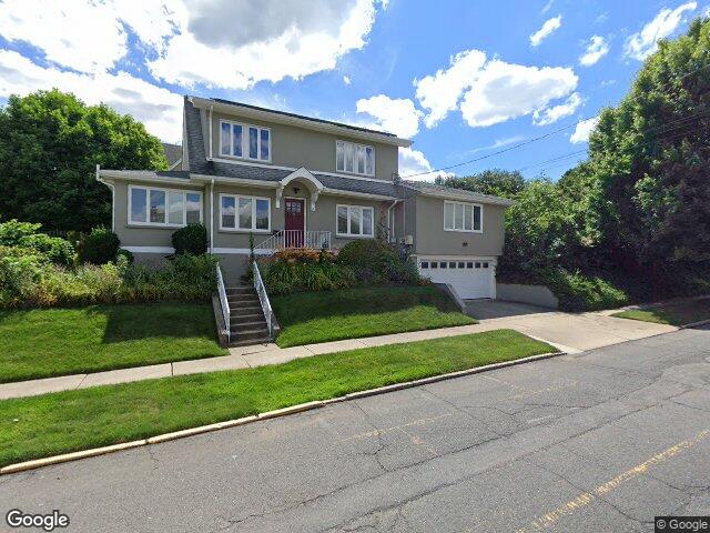 74 kipp ave, hasbrouck heights,  NJ 07604