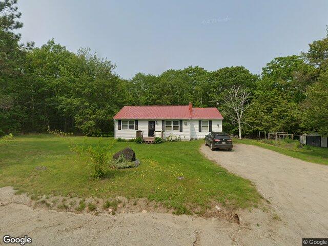 995 middle rd, dresden,  ME 04342