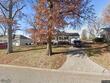 5530 n flora ave, kansas city,  MO 64118