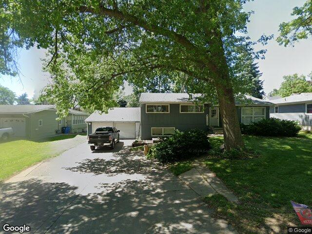 415 4th ave sw, mount vernon,  IA 52314