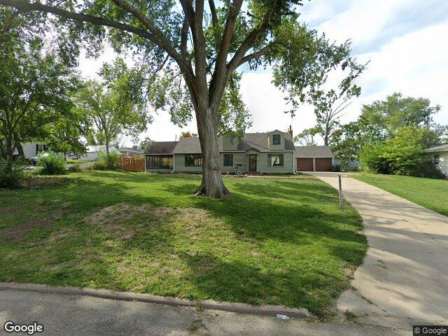 1935 1st ave sw, cedar rapids,  IA 52405