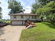 314 gregory dr, gower,  MO 64454