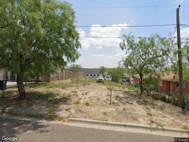 1748 cox. st, eagle pass,  TX 78852