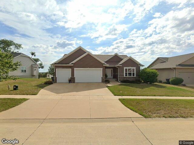 4908 harvest ct sw, cedar rapids,  IA 52404