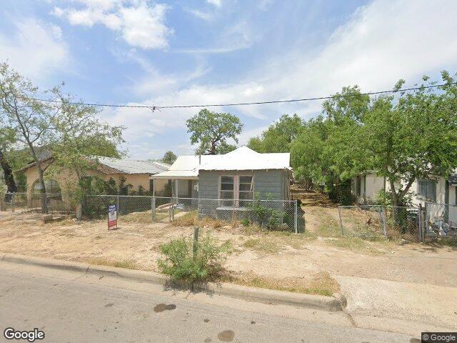 743 concho st, eagle pass,  TX 78852