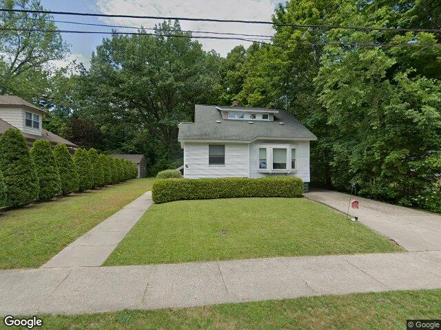 264 hubbard st, south haven,  MI 49090