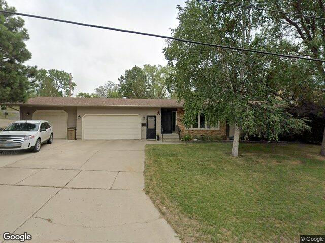 1130 8th st ne, minot,  ND 58703