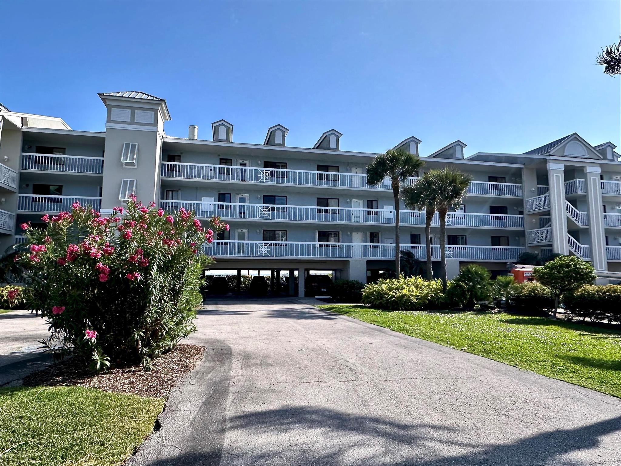 20 ne plantation rd
                                ,Unit 205, stuart,  FL 34996