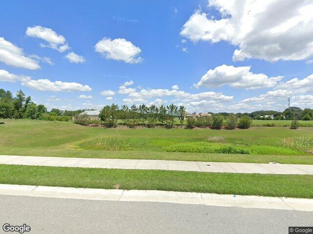 5057 county road 104, oxford,  FL 34484