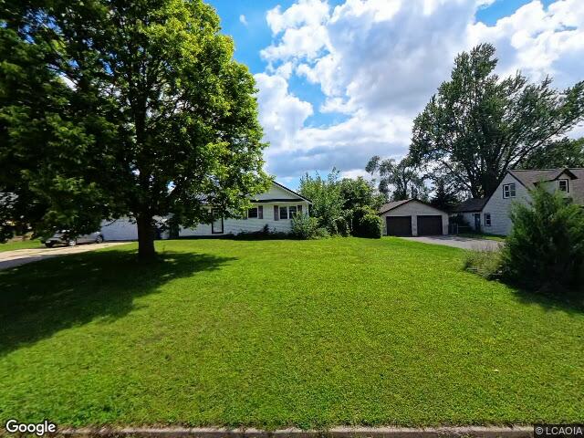 625 freeseway dr, robins,  IA 52328