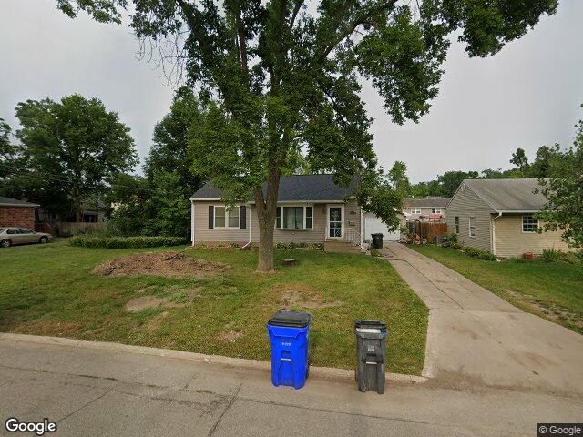 1620 9th st nw, cedar rapids,  IA 52405