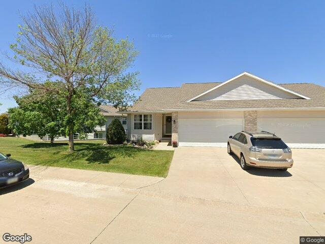 4103 lakeview dr sw, cedar rapids,  IA 52404