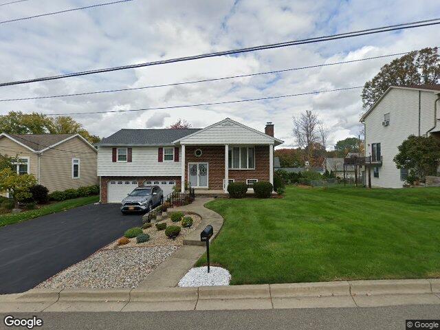 2623 magnolia st, endicott,  NY 13760