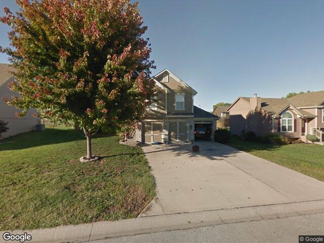 1204 nw sawgrass dr, grain valley,  MO 64029