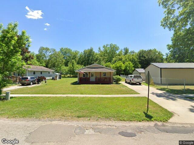 710 e saint joseph st, paw paw,  MI 49079