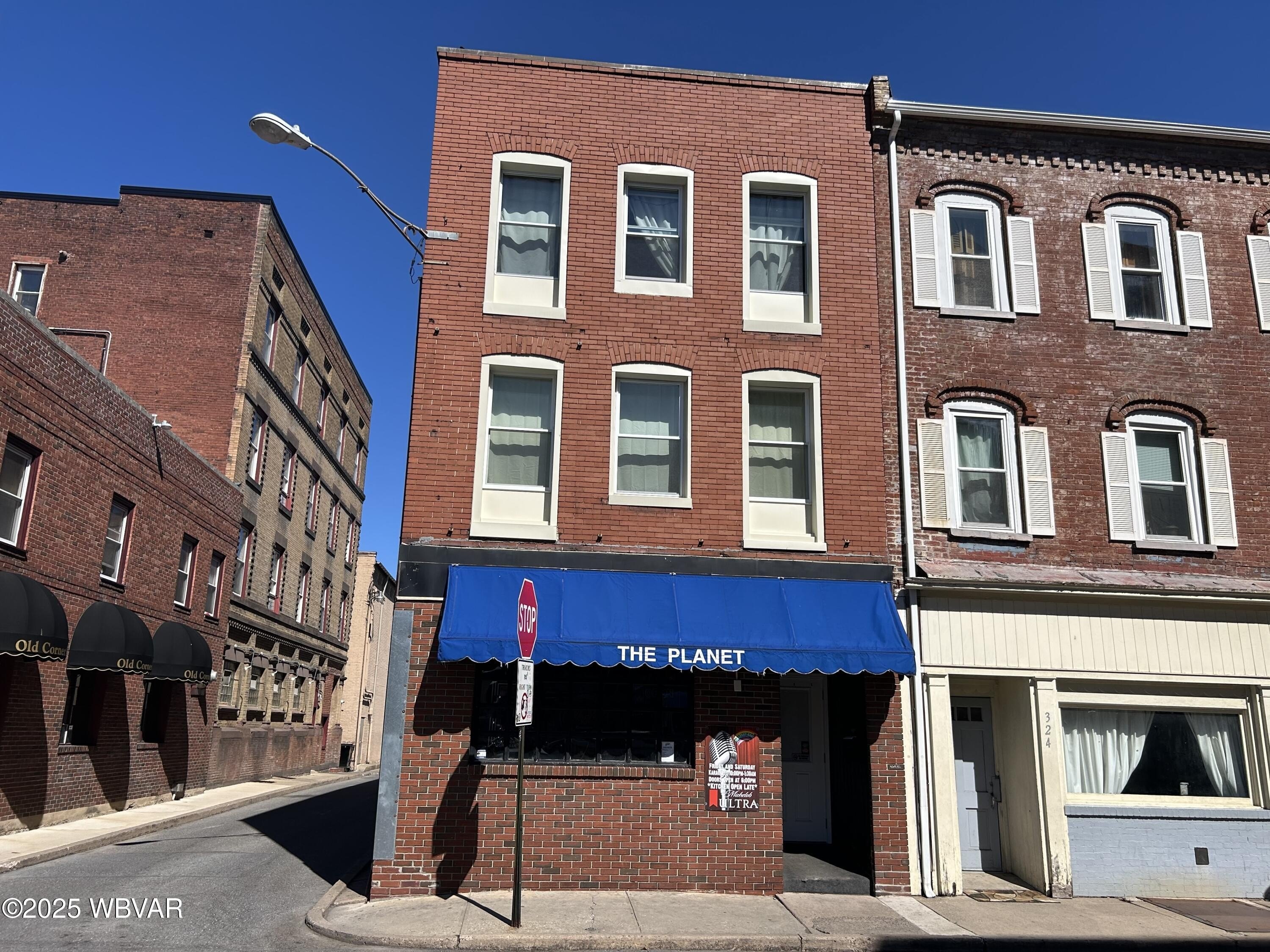 326 court st, williamsport,  PA 17701