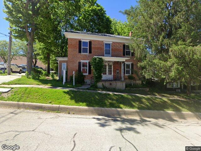 113 2nd ave nw, mount vernon,  IA 52314