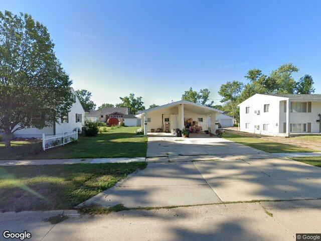 375 9th ave # 385
                                ,Unit # 385, marion,  IA 52302