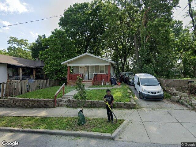 2845 monroe ave, kansas city,  MO 64128
