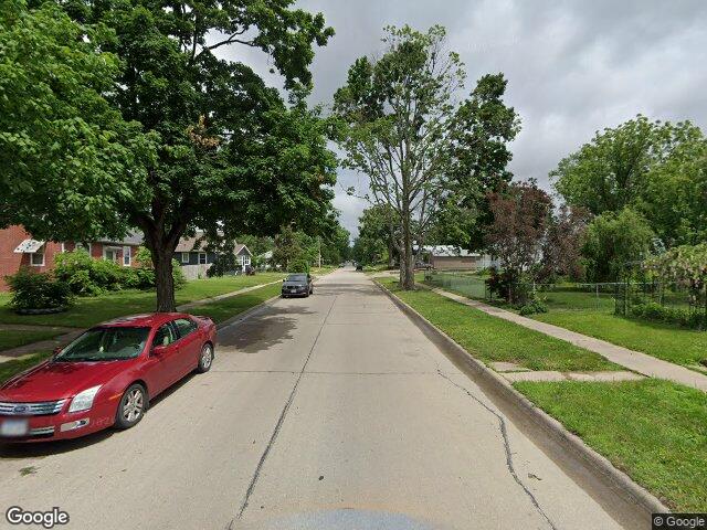 2523 12th street, cedar rapids,  IA 52402
