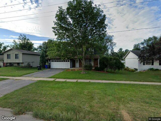 327 boyson rd ne, cedar rapids,  IA 52402