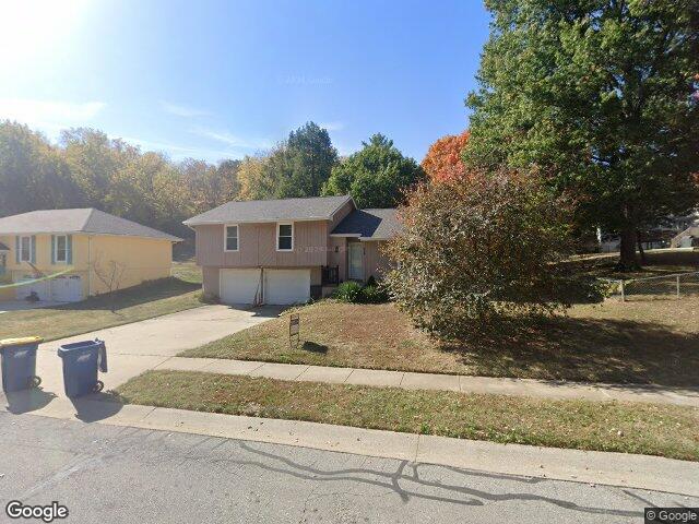 824 cosby st, liberty,  MO 64068