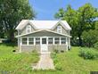 5206 locust st, smithville,  MO 64089