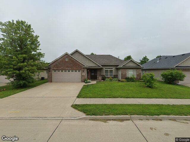 2007 cecil st, columbia,  MO 65201