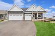 1905 arbor ln, carver,  MN 55315