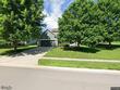 5500 noble st, shawnee,  KS 66218