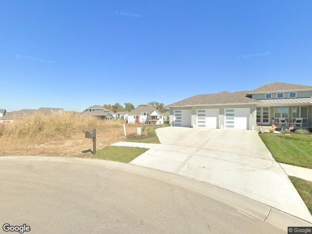 1828 arbor trail, liberty,  MO 64068