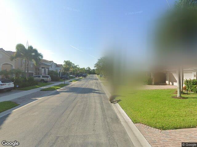se askew avenue, stuart,  FL 34997