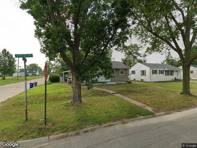 1675 9th st nw, cedar rapids,  IA 52405