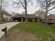 1120 ne 82nd st, kansas city,  MO 64118