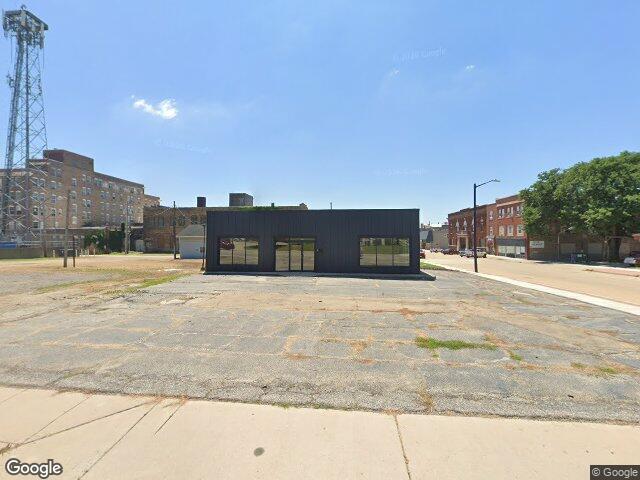 608 3rd st, la salle,  IL 61301