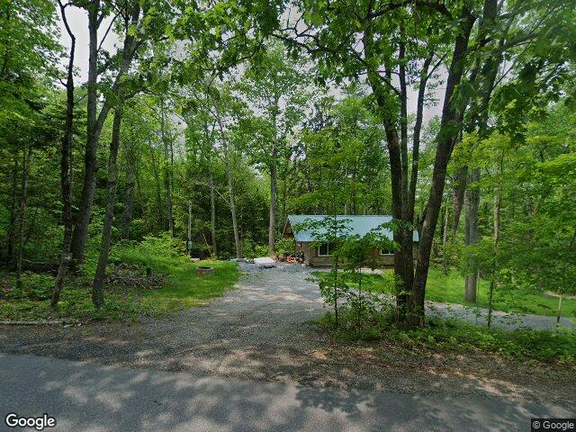 51 calls hill rd, dresden,  ME 04342