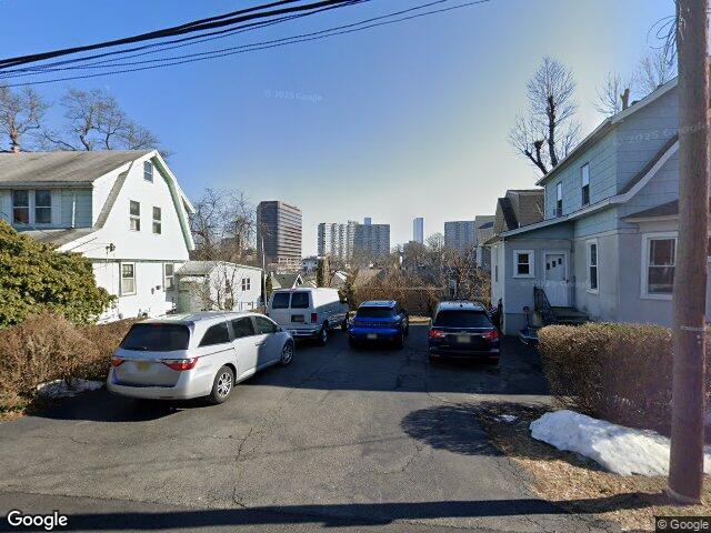 2026 marguerite st # rightright
                                ,Unit # Rightright, fort lee,  NJ 07024