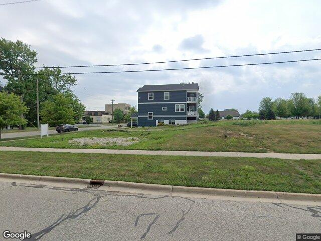 901 saint joseph st, south haven,  MI 49090