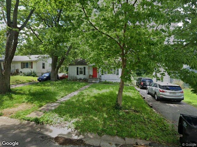 2328 s hall rd, independence,  MO 64052