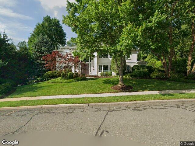 8 church ct, closter,  NJ 07624