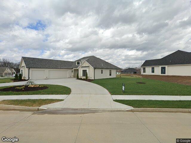 313 ash down dr, columbia,  MO 65201