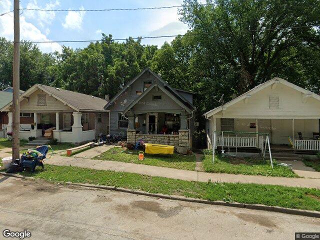 2526 elmwood ave, kansas city,  MO 64127